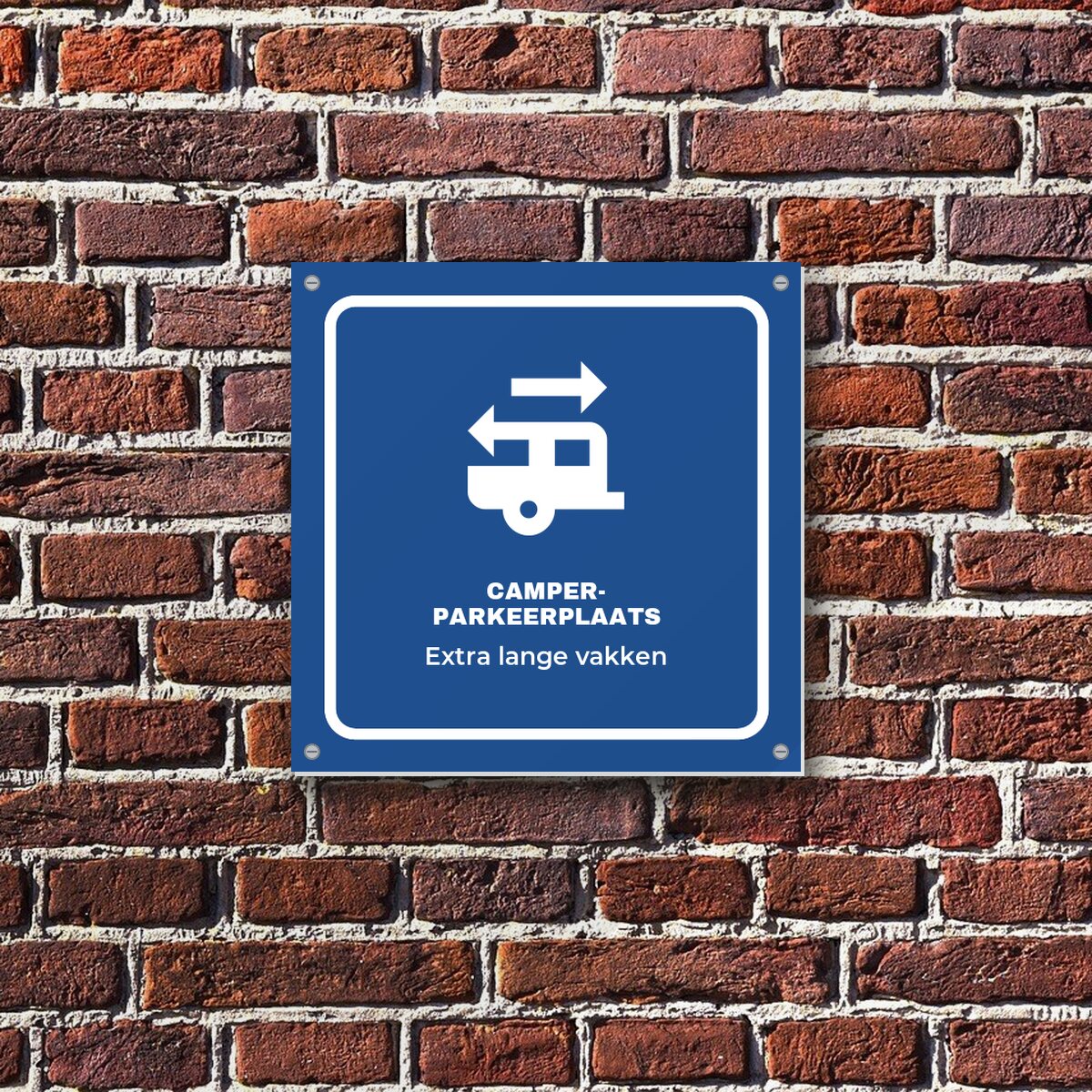 Bordje Camper parkeerplaats aan de muur