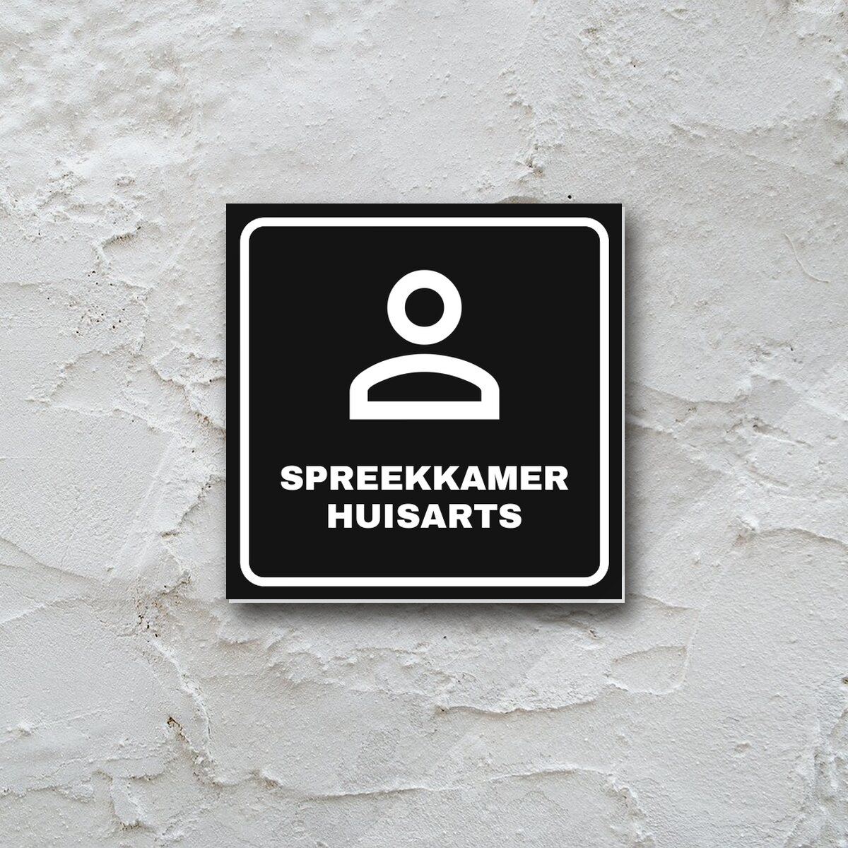 Deurbordje Spreekkamer huisarts aan de muur