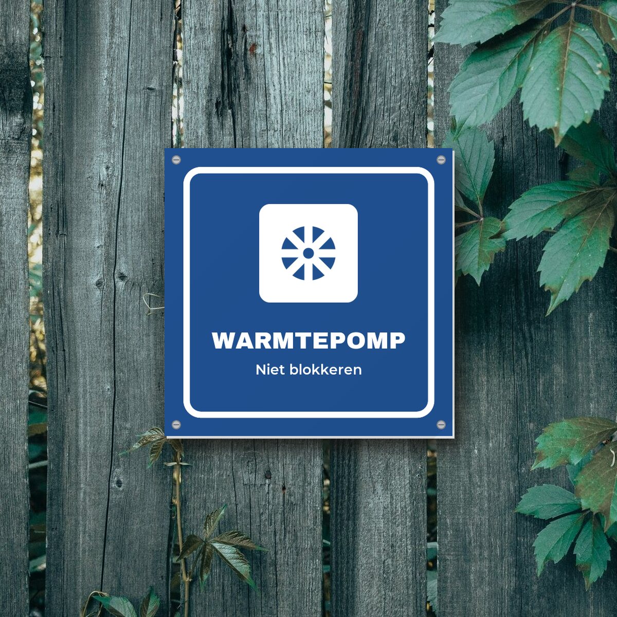 Bordje Warmtepomp aan de muur